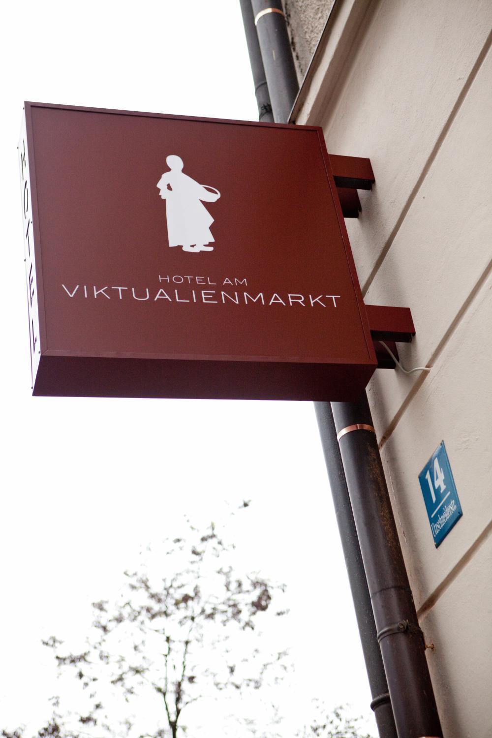 Am Viktualienmarkt Munich